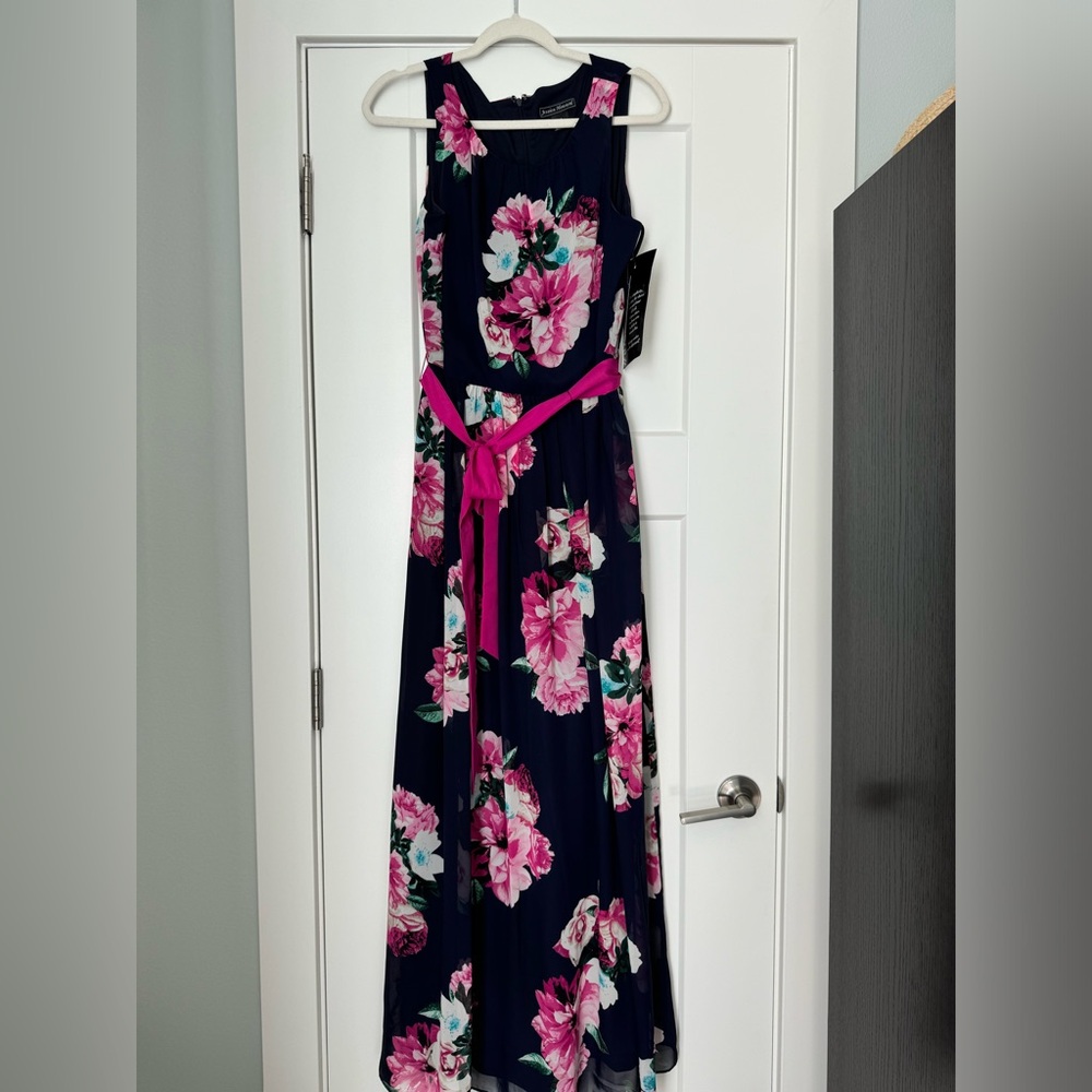 NWT flowy maxi dress